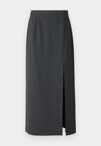 dark grey skirt cluny