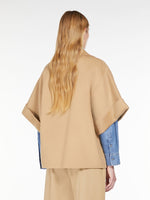 Carregar imagem no visualizador da galeria, beige short wool coat
