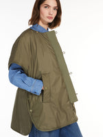 Carregar imagem no visualizador da galeria, kaki water-repellent reversible cape
