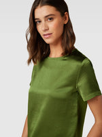 Load image into Gallery viewer, green fluid fit blouse
