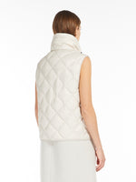 Carregar imagem no visualizador da galeria, sand goose-down gilet
