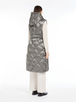 Carregar imagem no visualizador da galeria, medium grey midi gilet
