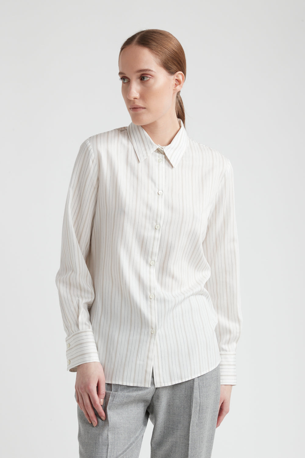 barley leaf neck shirt