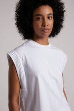 Load image into Gallery viewer, light white Sleeveless T-shirt
