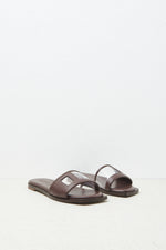 Carregar imagem no visualizador da galeria, tobacco flat slippers
