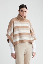 Load image into Gallery viewer, barley knitted cape
