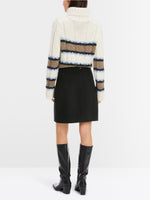 Carregar imagem no visualizador da galeria, black mini skirt with cashmere
