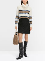 Carregar imagem no visualizador da galeria, black mini skirt with cashmere
