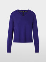 Carregar imagem no visualizador da galeria, bright violet sweater
