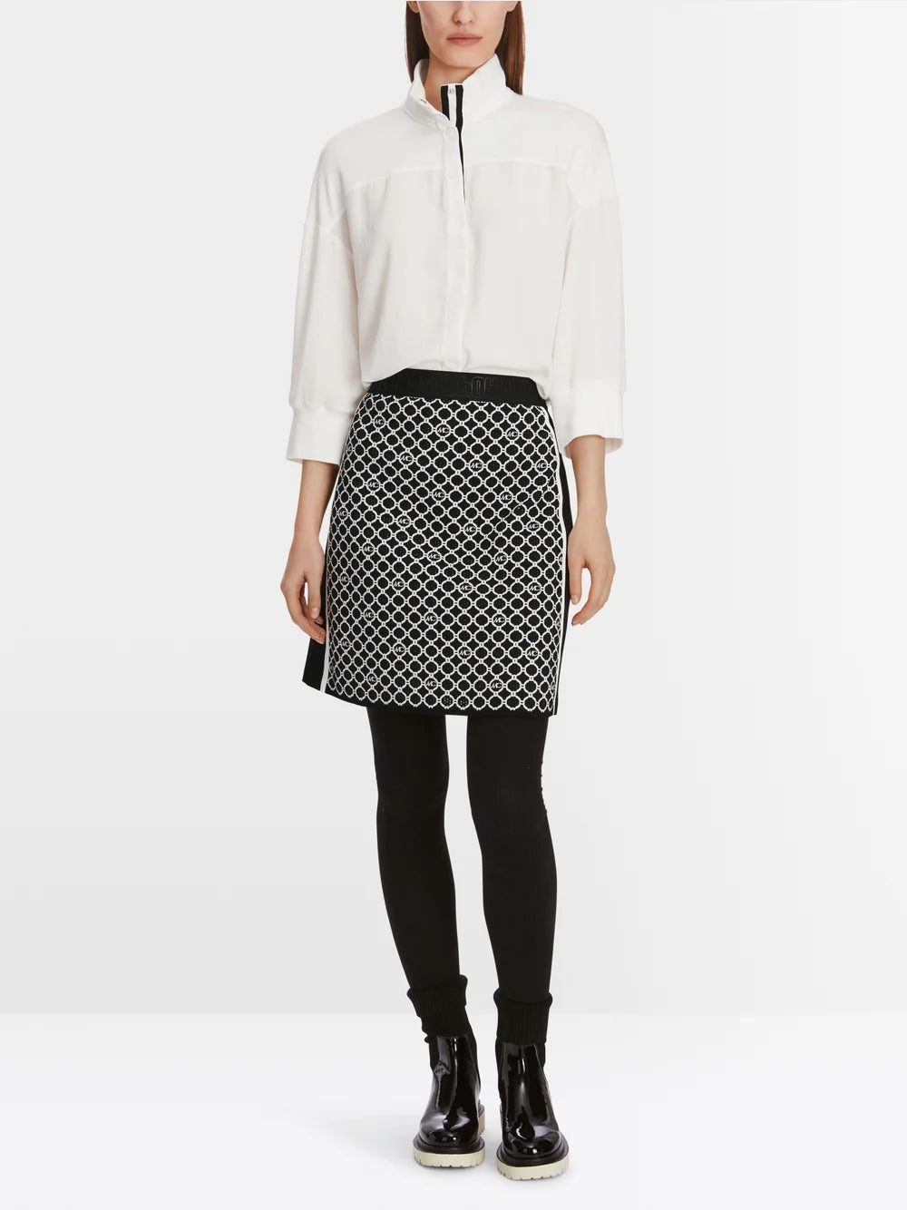 black & white slim mini skirt